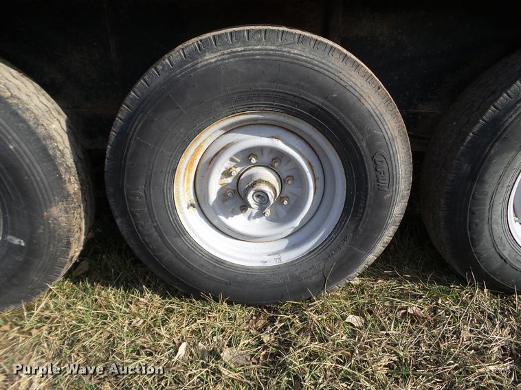 image for item EW9791 1998 Coose livestock trailer