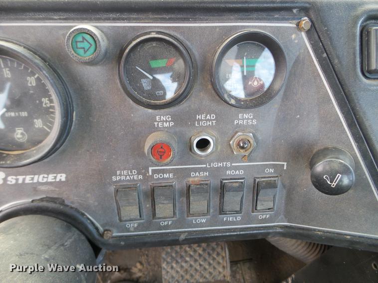 image for item EW9801 1983 Steiger Bearcat III ST225 4WD tractor