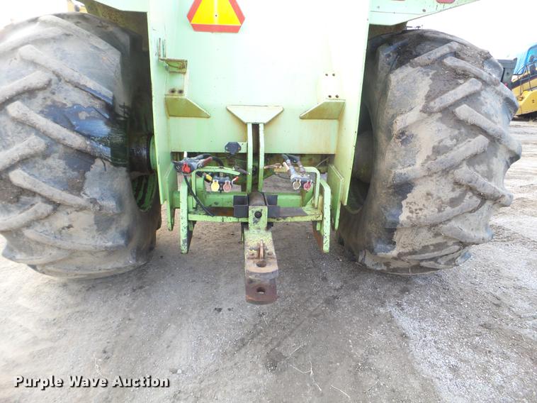 image for item EW9801 1983 Steiger Bearcat III ST225 4WD tractor