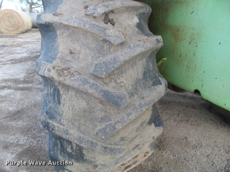 image for item EW9801 1983 Steiger Bearcat III ST225 4WD tractor