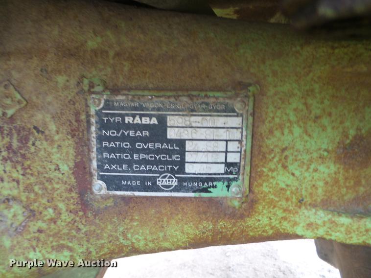 image for item EW9801 1983 Steiger Bearcat III ST225 4WD tractor