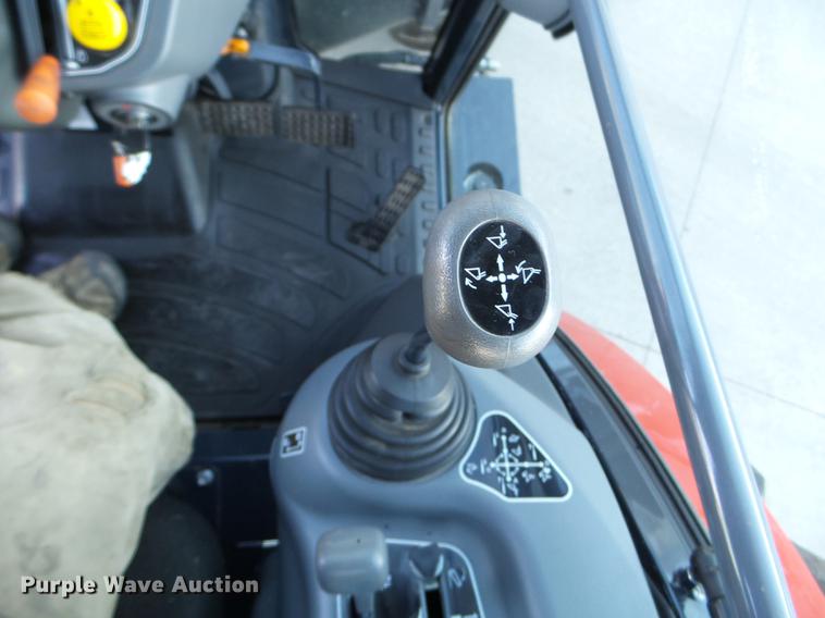 image for item EW9820 2013 Massey-Ferguson 1759 MFWD tractor