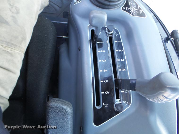 image for item EW9820 2013 Massey-Ferguson 1759 MFWD tractor