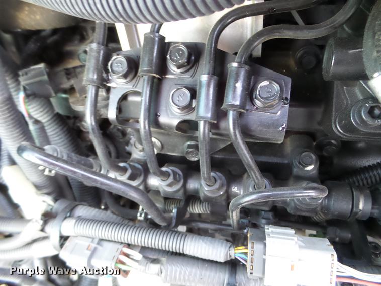 image for item EW9820 2013 Massey-Ferguson 1759 MFWD tractor