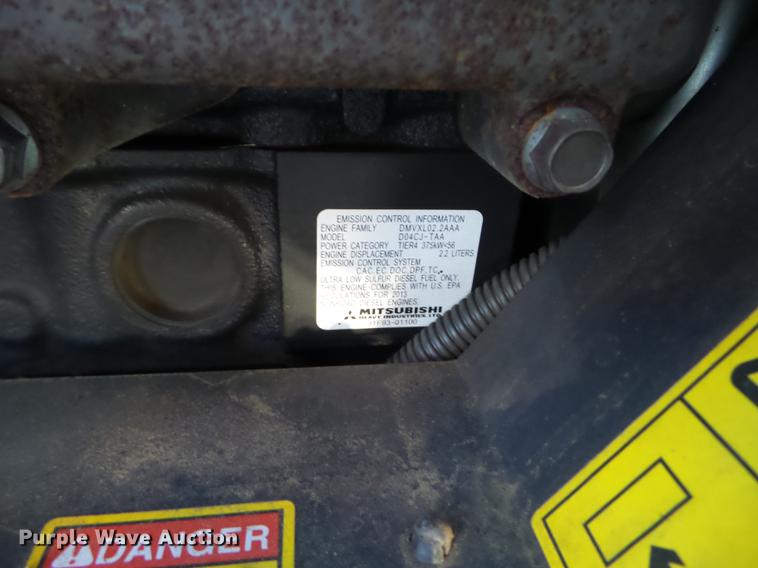 image for item EW9820 2013 Massey-Ferguson 1759 MFWD tractor