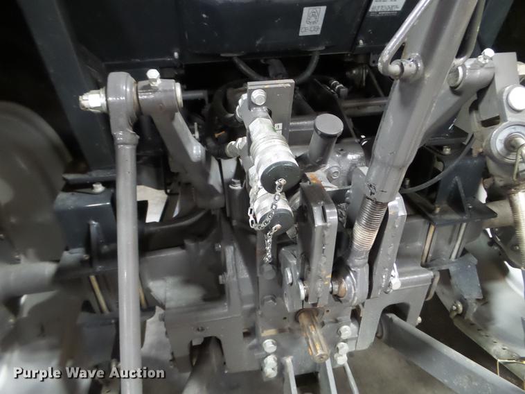 image for item EW9820 2013 Massey-Ferguson 1759 MFWD tractor