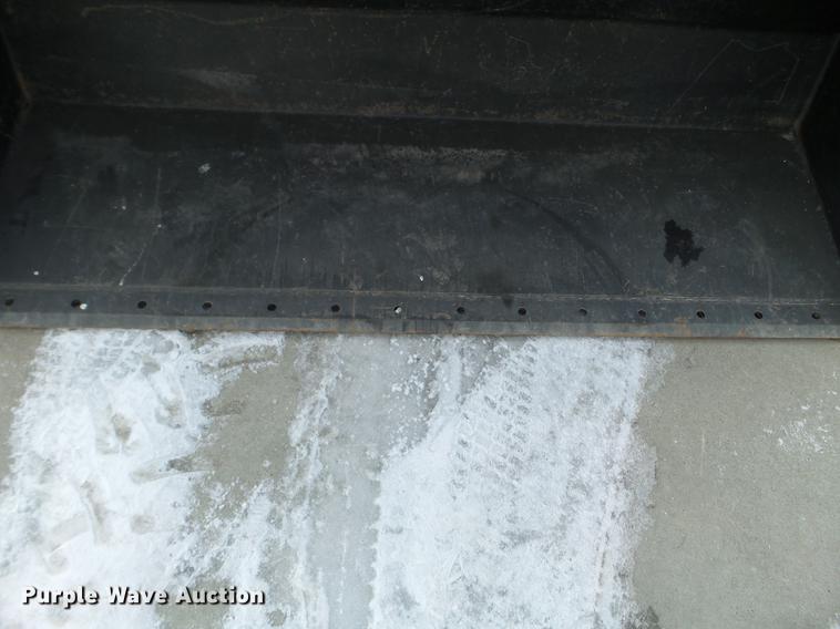 image for item EW9820 2013 Massey-Ferguson 1759 MFWD tractor