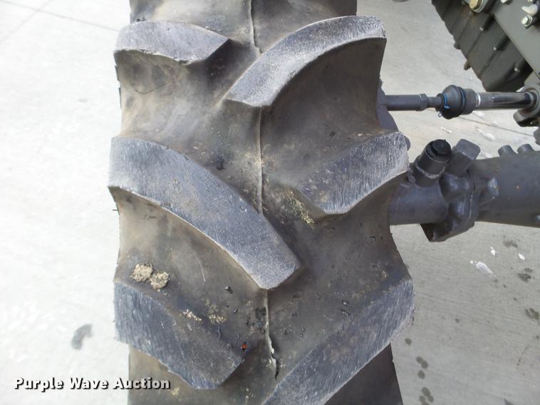 image for item EW9820 2013 Massey-Ferguson 1759 MFWD tractor