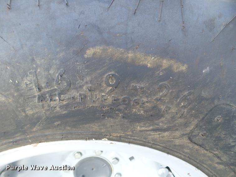 image for item EW9820 2013 Massey-Ferguson 1759 MFWD tractor