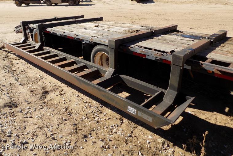 image for item FE9266 Chuck Henry sprayer cradle