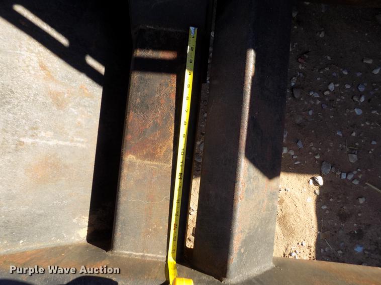 image for item FE9266 Chuck Henry sprayer cradle