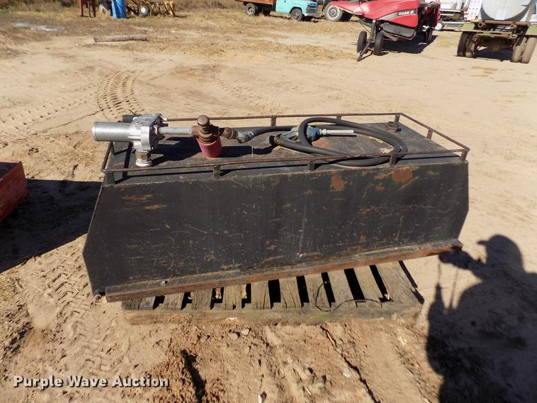 image for item FE9267 (2) fuel tanks