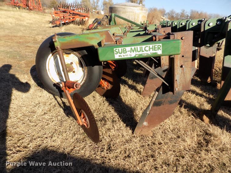 image for item FE9270 BC Sub-Mulcher in-line ripper