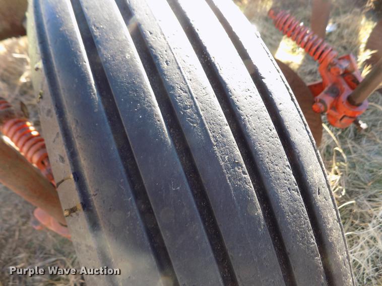 image for item FE9270 BC Sub-Mulcher in-line ripper