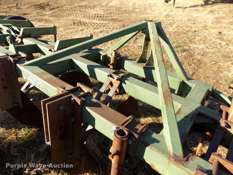 image for item FE9270 BC Sub-Mulcher in-line ripper