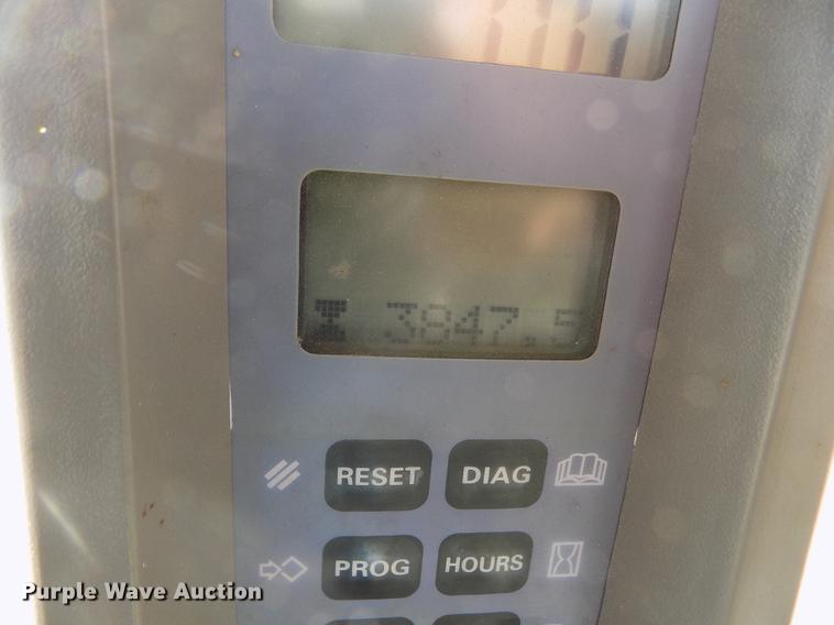 image for item FE9271 2001 Case IH MX270 Magnum MFWD tractor