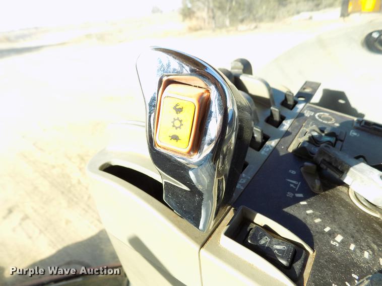 image for item FE9271 2001 Case IH MX270 Magnum MFWD tractor