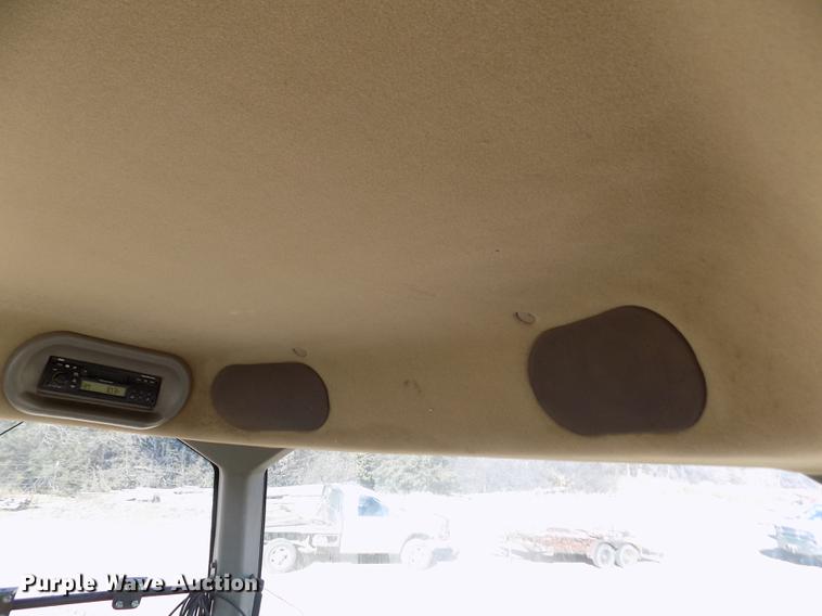 image for item FE9271 2001 Case IH MX270 Magnum MFWD tractor