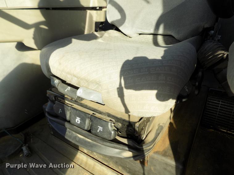 image for item FE9271 2001 Case IH MX270 Magnum MFWD tractor