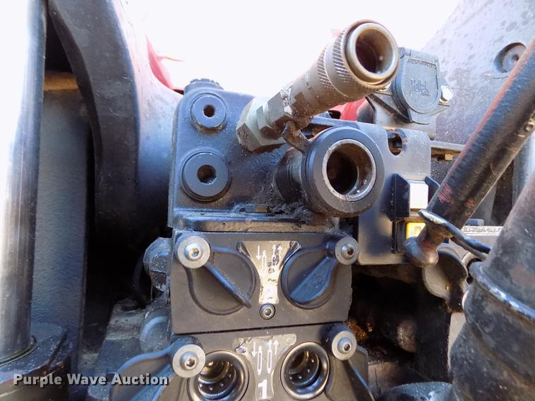 image for item FE9271 2001 Case IH MX270 Magnum MFWD tractor