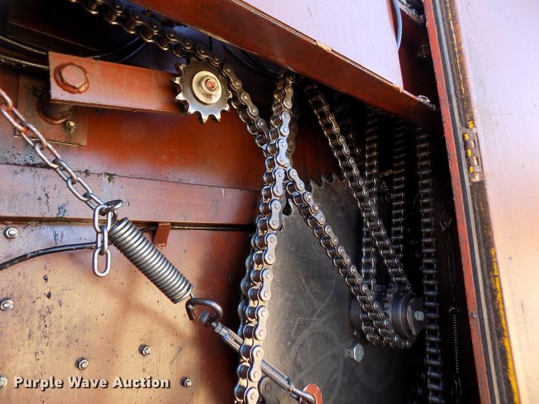 image for item FE9272 1984 Ford F700 feed mixer truck