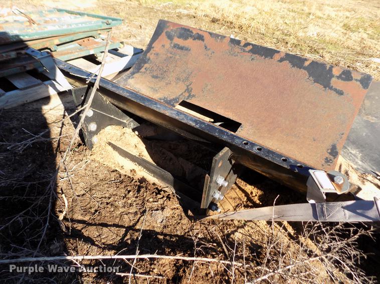 image for item FE9273 (4) Agri-Products saddle tanks