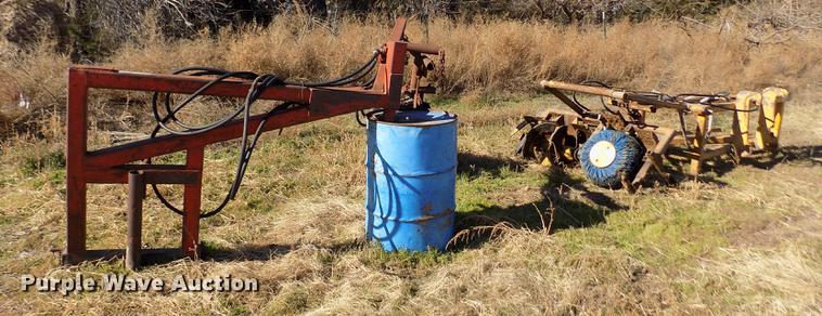 image for item FE9276 (2) feed bunk sweeps