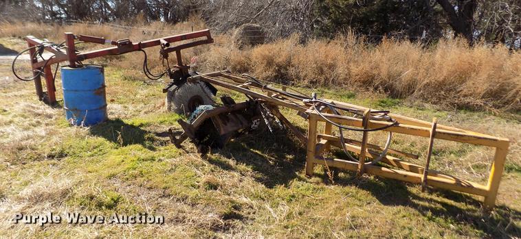 image for item FE9276 (2) feed bunk sweeps