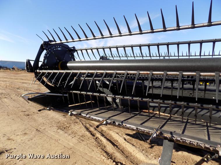 image for item FE9277 2013 MacDon FD75D draper flex head