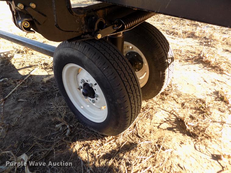 image for item FE9277 2013 MacDon FD75D draper flex head