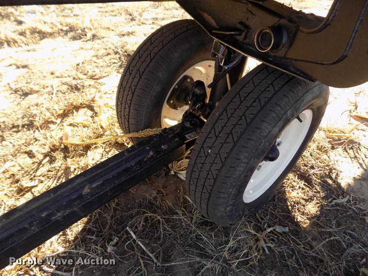 image for item FE9277 2013 MacDon FD75D draper flex head