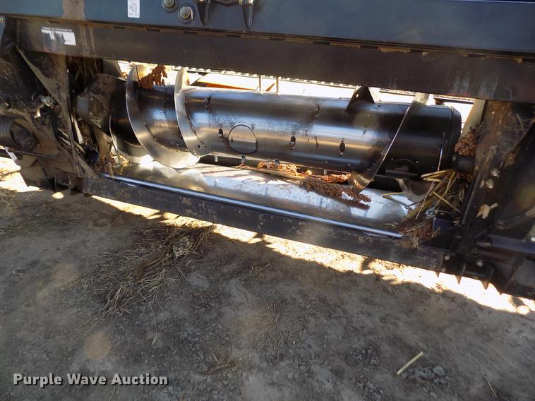 image for item FE9277 2013 MacDon FD75D draper flex head