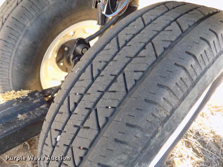 image for item FE9277 2013 MacDon FD75D draper flex head