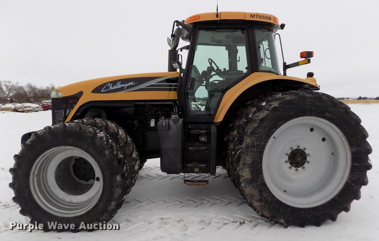 image for item FE9278 2004 Challenger MT655B MFWD tractor