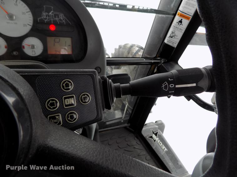 image for item FE9278 2004 Challenger MT655B MFWD tractor