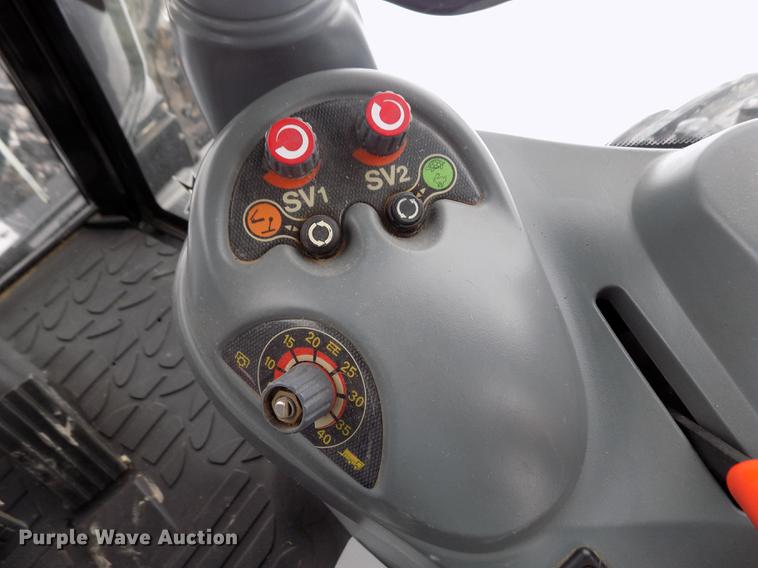 image for item FE9278 2004 Challenger MT655B MFWD tractor