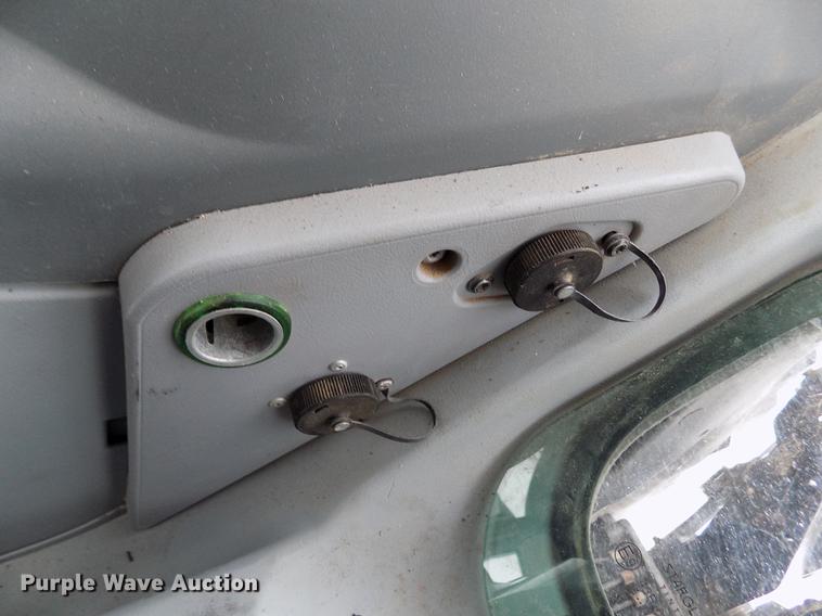 image for item FE9278 2004 Challenger MT655B MFWD tractor