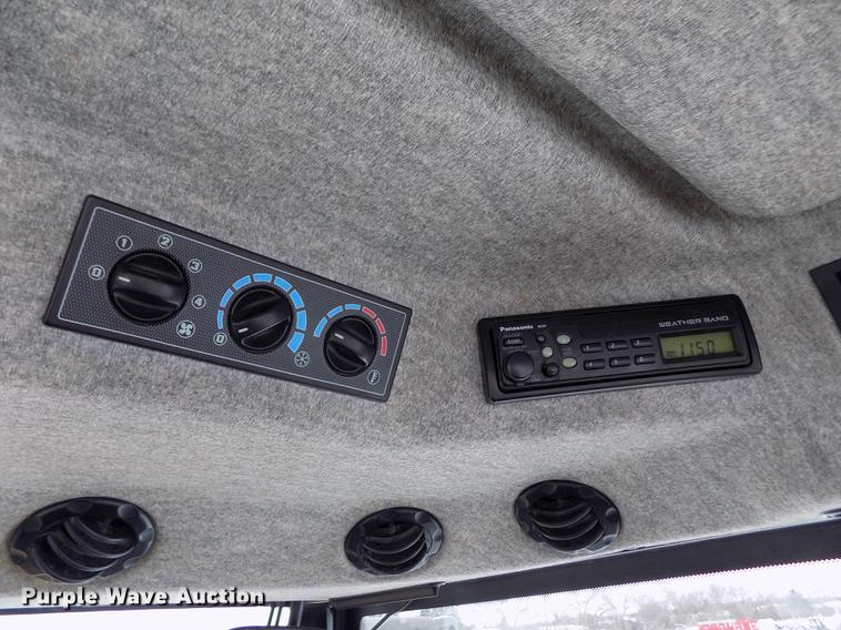 image for item FE9278 2004 Challenger MT655B MFWD tractor