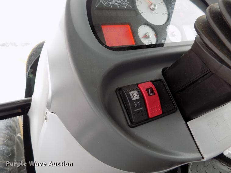 image for item FE9278 2004 Challenger MT655B MFWD tractor