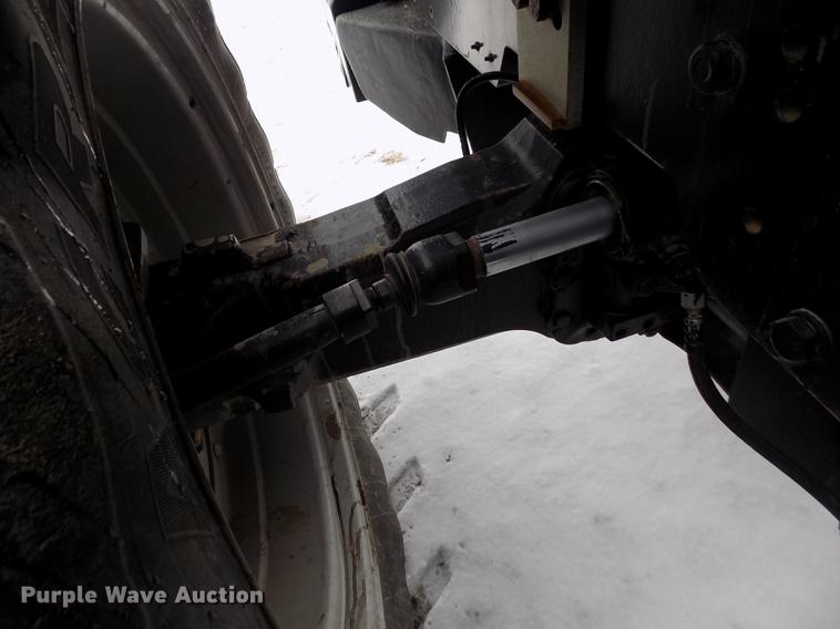 image for item FE9278 2004 Challenger MT655B MFWD tractor