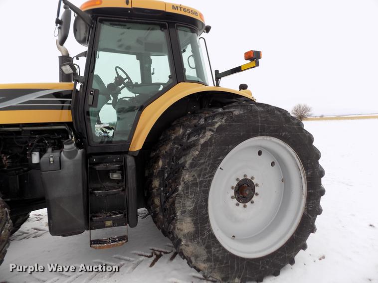 image for item FE9278 2004 Challenger MT655B MFWD tractor