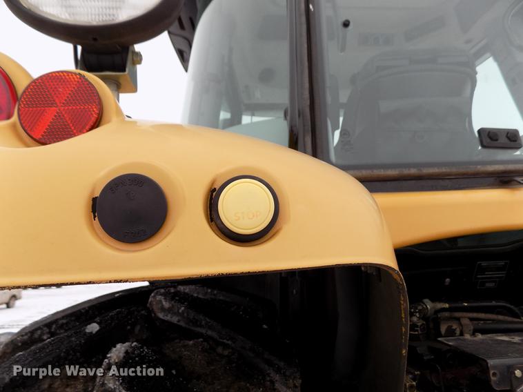 image for item FE9278 2004 Challenger MT655B MFWD tractor