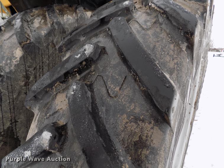 image for item FE9278 2004 Challenger MT655B MFWD tractor