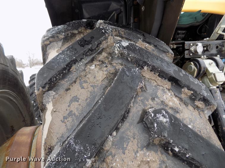 image for item FE9278 2004 Challenger MT655B MFWD tractor