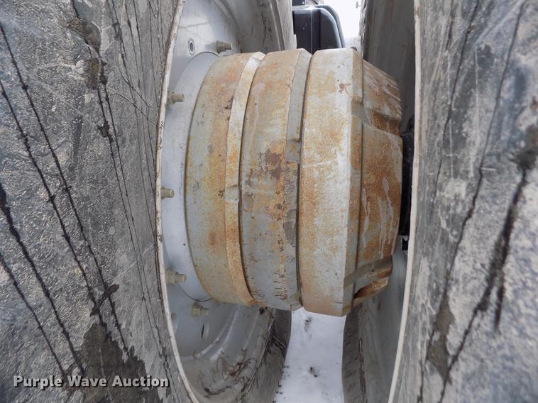 image for item FE9278 2004 Challenger MT655B MFWD tractor