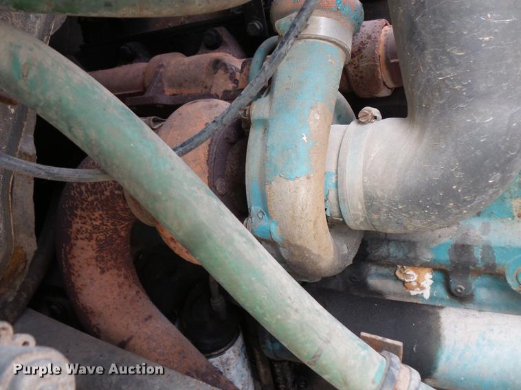 image for item FT9894 1991 International 4900 dump flatbed truck