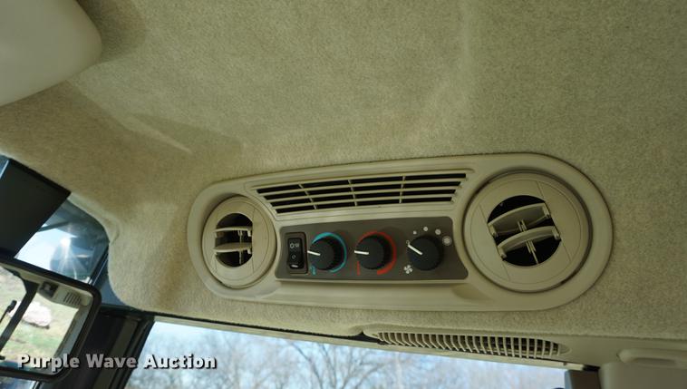 image for item G1407 2016 John Deere 5100E MFWD tractor