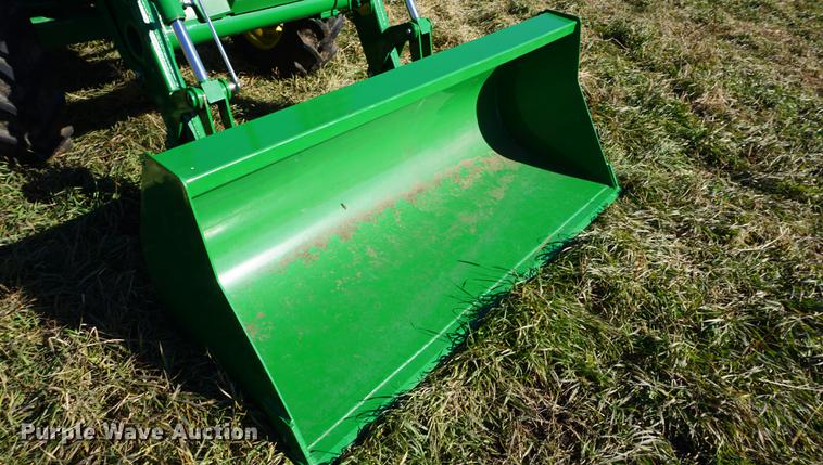 image for item G1407 2016 John Deere 5100E MFWD tractor