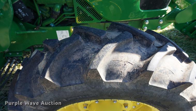 image for item G1407 2016 John Deere 5100E MFWD tractor