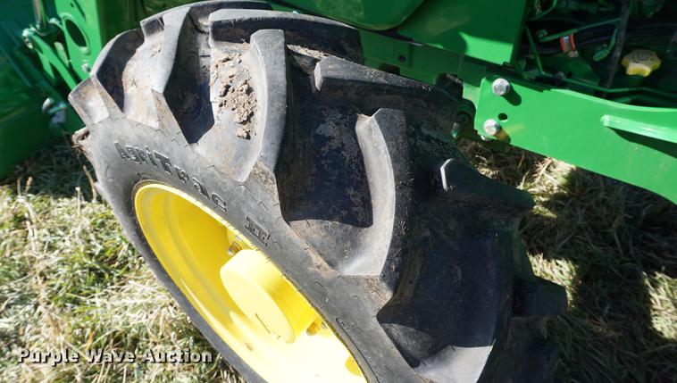 image for item G1407 2016 John Deere 5100E MFWD tractor